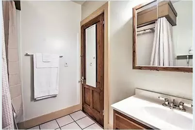 127-129 Thompson St., Springfield, MA 01109 - Photo 13