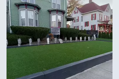 127-129 Thompson St., Springfield, MA 01109 - Photo 3