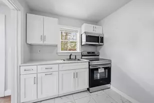 8 Ash St, Plymouth, MA 02360 - Photo 27
