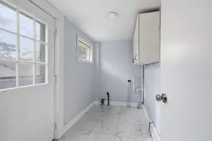 8 Ash St, Plymouth, MA 02360 - Photo 9