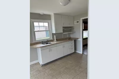 688 Prospect St, Chicopee, MA 01020 - Photo 3