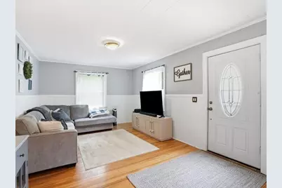 198 County St, Lakeville, MA 02347 - Photo 5