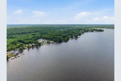 198 County St, Lakeville, MA 02347 - Photo 3