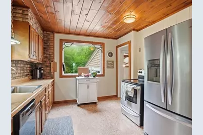 198 County St, Lakeville, MA 02347 - Photo 15