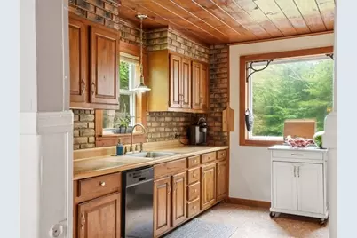 198 County St, Lakeville, MA 02347 - Photo 17