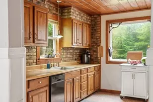 198 County St, Lakeville, MA 02347 - Photo 17