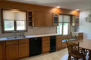 53 Hampden Rd, East Longmeadow, MA 01028 - Photo 9