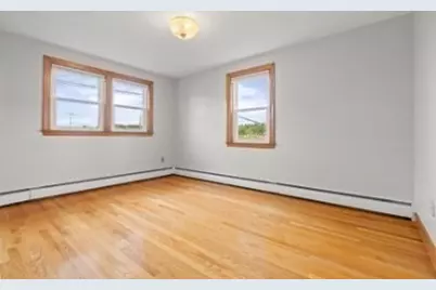 124 Cambridge, Burlington, MA 01803 - Photo 5