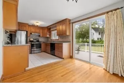 124 Cambridge, Burlington, MA 01803 - Photo 3