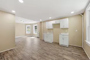 282 White St, Springfield, MA 01108 - Photo 7