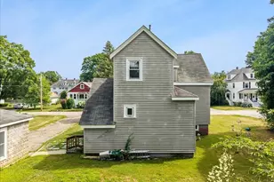 88 Cottage St, Mansfield, MA 02048 - Photo 7