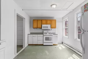 32 Salem St, Salem, MA 01970 - Photo 3