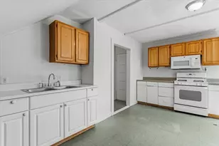 32 Salem St, Salem, MA 01970 - Photo 5