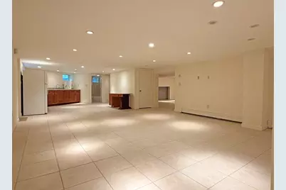 37 Stephen Pl, Newton, MA 02461 - Photo 29