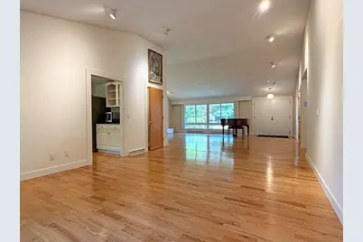 37 Stephen Pl, Newton, MA 02461 - Photo 11