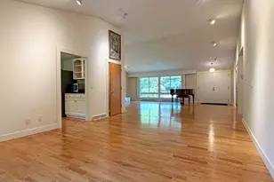37 Stephen Pl, Newton, MA 02461 - Photo 11