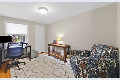 50 Hazen St, Springfield, MA 01119 - Photo 17