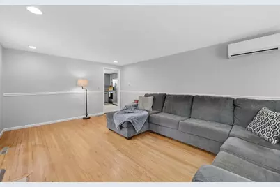 50 Hazen St, Springfield, MA 01119 - Photo 11