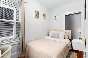 181 W Fifth St, Boston, MA 02127 - Photo 11