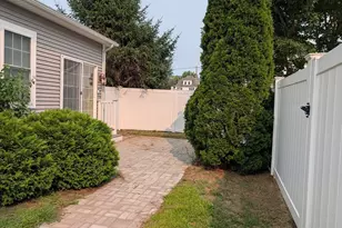 102 Lyman St, South Hadley, MA 01075 - Photo 37