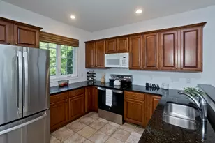 102 Lyman St, South Hadley, MA 01075 - Photo 5