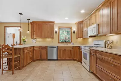 41 Penobscott Ave, Hubbardston, MA 01452 - Photo 5