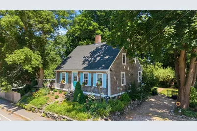 53 Wareham St, Middleborough, MA 02346 - Photo 1