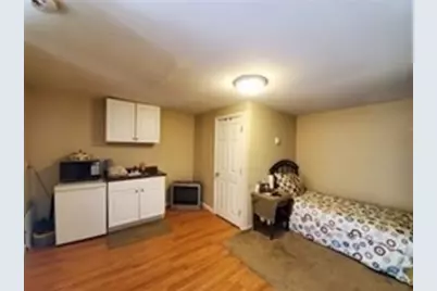 54 Pleasant St, Lowell, MA 01852 - Photo 3