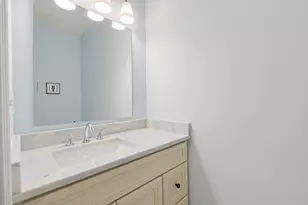10 Homes Ave, Franklin, MA 02038 - Photo 17