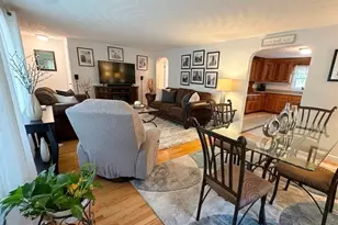 54 Colbert St, Leominster, MA 01453 - Photo 5