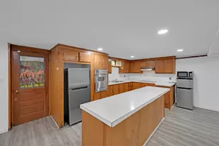 54 Colbert St, Leominster, MA 01453 - Photo 19