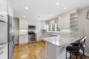 33 Kimberly Dr, South Hadley, MA 01075 - Photo 3