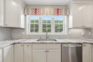 33 Kimberly Dr, South Hadley, MA 01075 - Photo 5