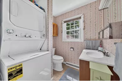 22 Evelyn St., New Bedford, MA 02745 - Photo 15