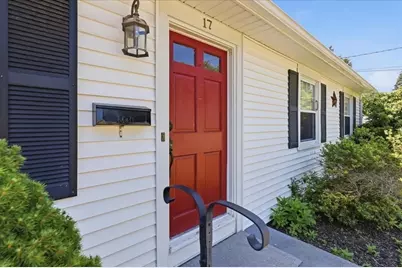 17 Green Dr, Dartmouth, MA 02747 - Photo 7