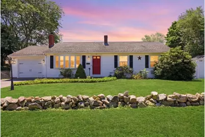17 Green Dr, Dartmouth, MA 02747 - Photo 1