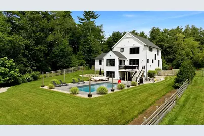 3 Trinity Cir, Bridgewater, MA 02324 - Photo 9