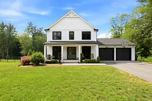 3 Trinity Cir, Bridgewater, MA 02324 - Photo 3