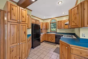 594 Slocum Rd, Dartmouth, MA 02747 - Photo 15