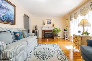 47 Sharon Rd, Hamilton, MA 01982 - Photo 7