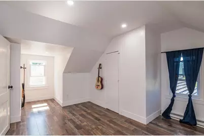 379 Roosevelt Ave, Springfield, MA 01118 - Photo 23