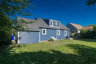 379 Roosevelt Ave, Springfield, MA 01118 - Photo 7