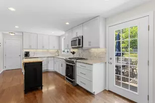 1 Daisy Ln, Tyngsborough, MA 01879 - Photo 7