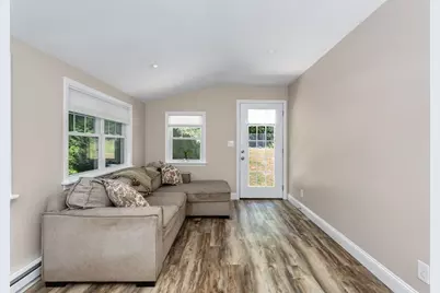 314 Pleasant St, Franklin, MA 02038 - Photo 23