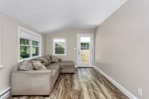 314 Pleasant St, Franklin, MA 02038 - Photo 23