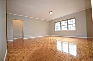 35 Lake Shore Ct, Boston, MA 02135 - Photo 3