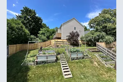 78 Upland St, Worcester, MA 01604 - Photo 21