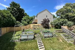 78 Upland St, Worcester, MA 01604 - Photo 21