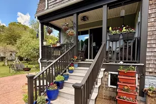 20 Kane St, Fairhaven, MA 02719 - Photo 5