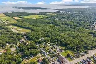 20 Kane St, Fairhaven, MA 02719 - Photo 9